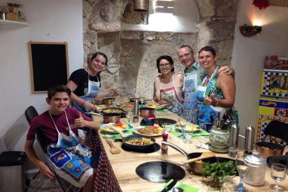Cours de cuisine made en Sicile: cuisinez le street food de Palerme-image-6