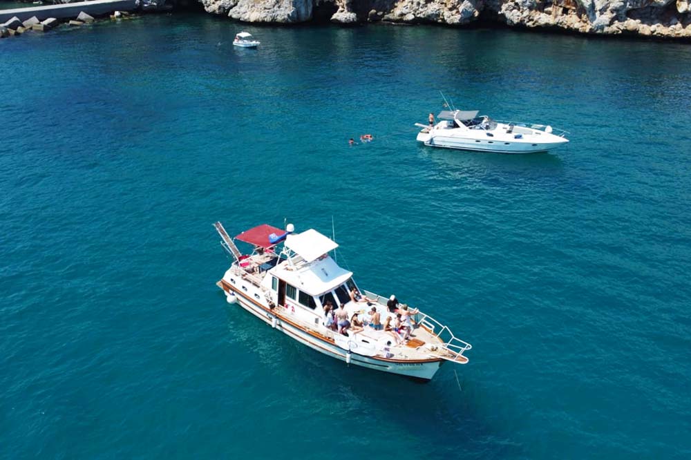 Escursione in barca da Palermo a Mondello con aperitivo a bordo-image-4