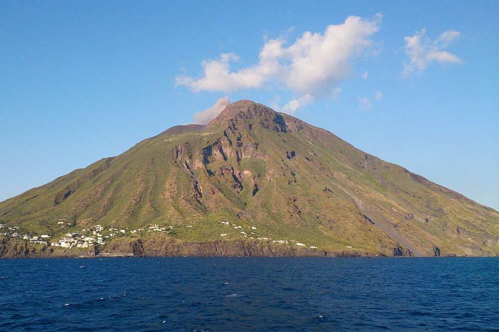 Boat excursion to the Aeolian Islands and trekking experience in Stromboli-image-6