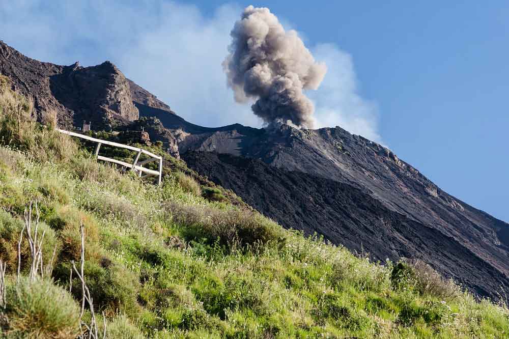Boat excursion to the Aeolian Islands and trekking experience in Stromboli-image-7