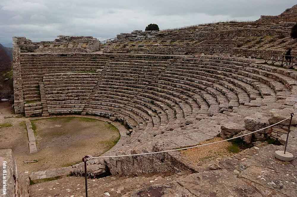 Visita guidata di Segesta alla scoperta del Tempio e del Teatro Greco-image-6
