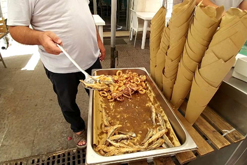 Street Food tour al mercato di Ortigia tra i quartieri storici di Siracusa-image-8
