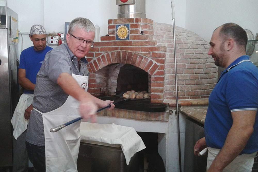 A lezione di cucina tradizionale siciliana con lo chef a Taormina-image-5