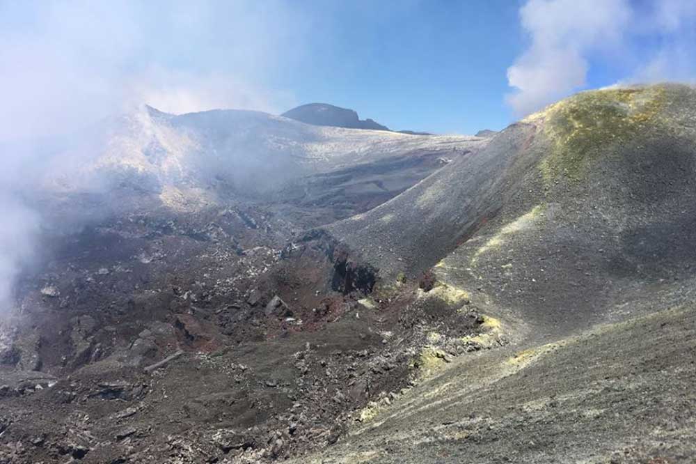 Avventura sui crateri sommitali dell'Etna-image-6