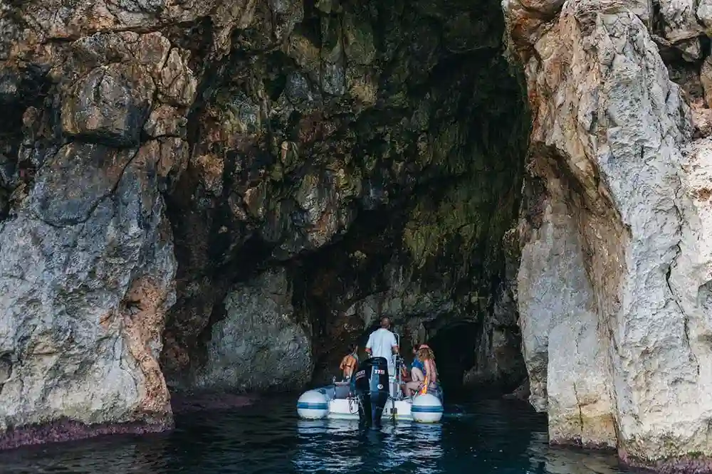 Escursione in gommone da Marzamemi all'Isola delle Correnti-image-7