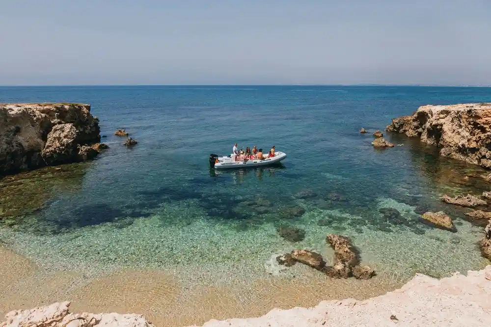 Escursione in gommone da Marzamemi all'Isola delle Correnti-image-5
