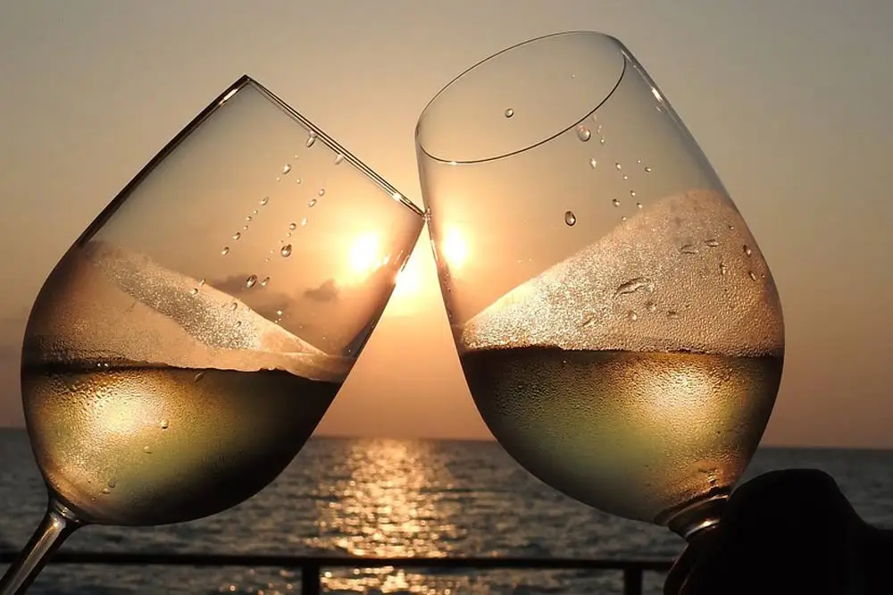 Boat trip with aperitif at sunset on the coast of Cefalù-image-4