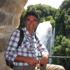 Sandro tour guide in Sicily to discover the Mount Etna